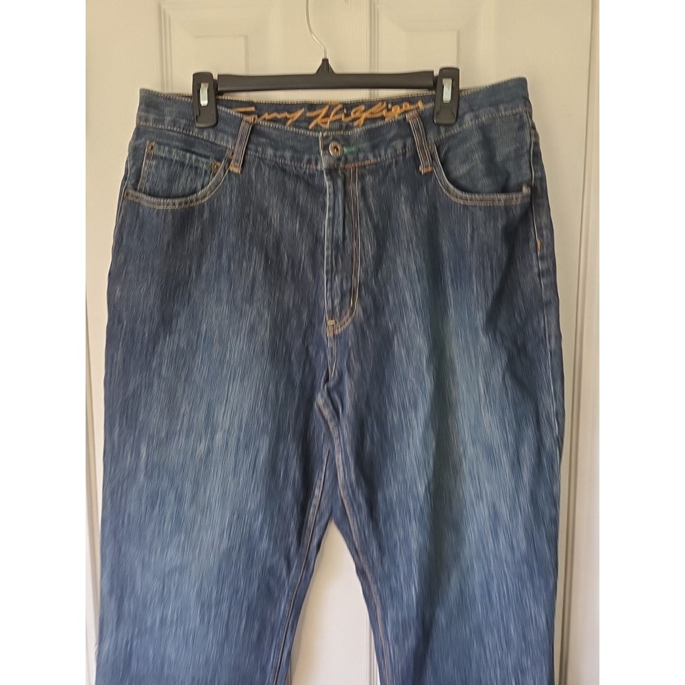 Tommy Hilfiger Classic Premium Jeans Mens 35x30 Embroidered Medium Wash